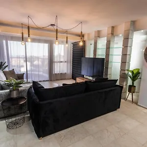 Yalarent Amdar Lux אילת